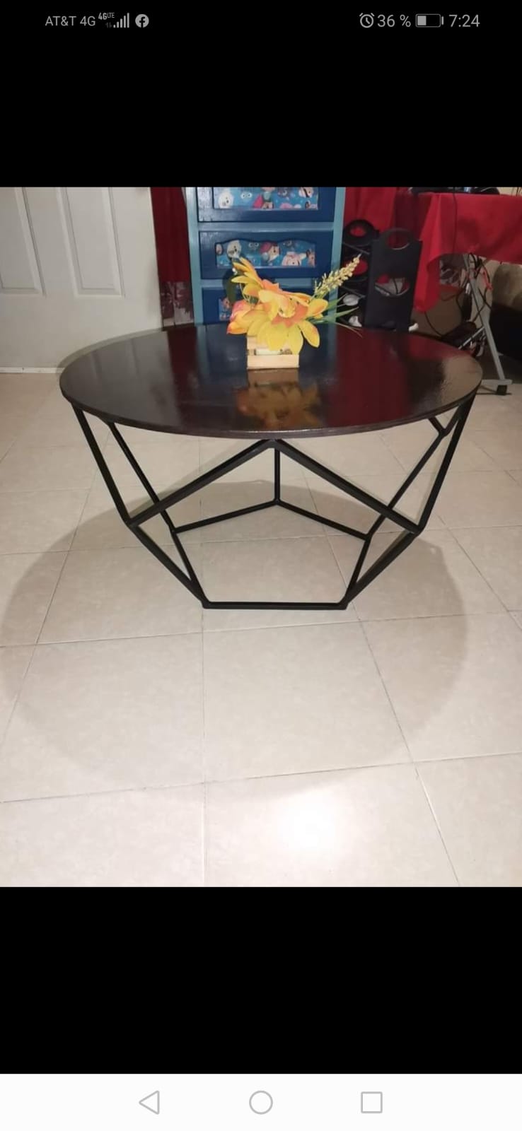 Mesa metálica redonda